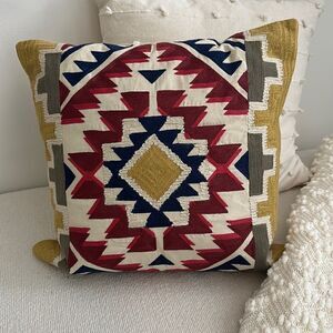 Villa Multicolored Accent Pillow Decor 18”x18”